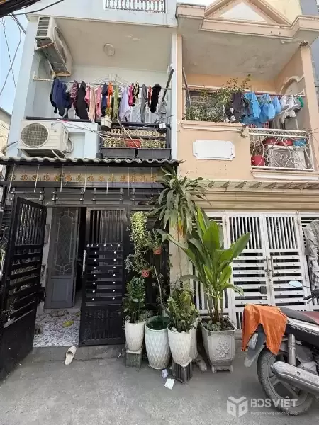 NHÀ 2 TẦNG MT HẺM THẲNG – HUỲNH TẤN PHÁT