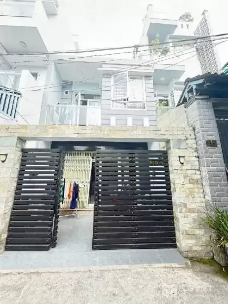 BÁN NHÀ HẺM XE HƠI THÔNG LÂM VĂN BỀN