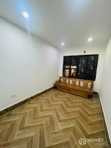 thụy khuê tây hồ 20m x4 tầng 5,2 tỷ ngõ rộng,thông,kinh doanh,40m ra phố