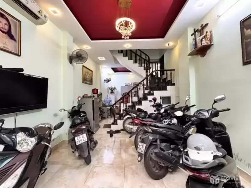 Nhà Đường Bùi Thị Xuân Phường 3 Tân Bình Cũ.