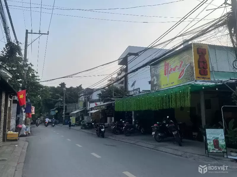 CHÍNH CHỦ NHÀ 2 LẦU MẶT TIỀN ĐS - ÔTÔ THÔNG - DTCN 82M2
- LÃ XUÂN OAI - F TĂNG NHƠN PHÚ A