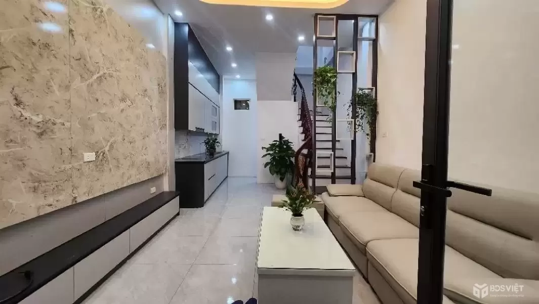 thụy khuê 30m x5 tầng 7,95 tỷ ngõ ba gác,thông,2 thoáng,5p ra hồ tây