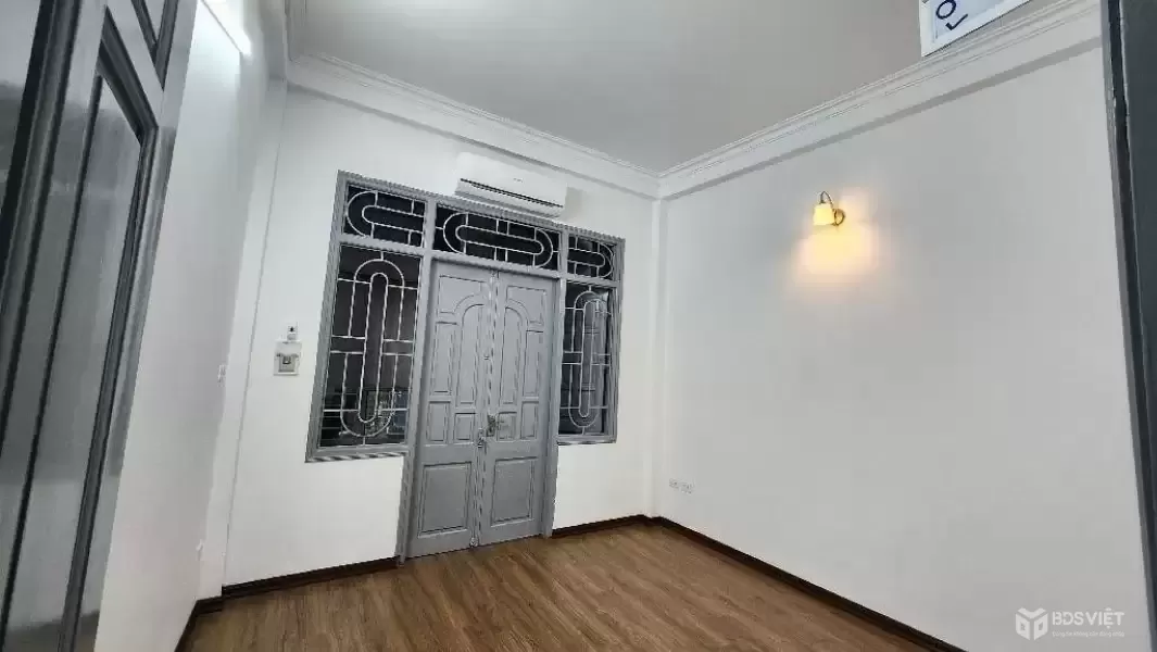 thụy khuê 30m x5 tầng 7,95 tỷ ngõ ba gác,thông,2 thoáng,5p ra hồ tây