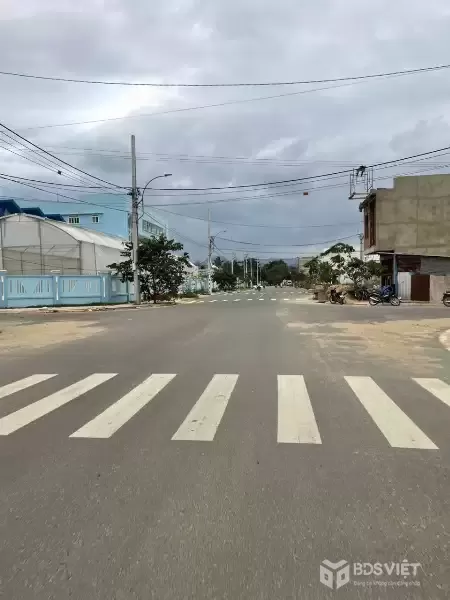 Bán đất mặt tiền đường số 4 TĐC Ngọc Hiệp – 107,5m² – đường 20m – hướng Nam