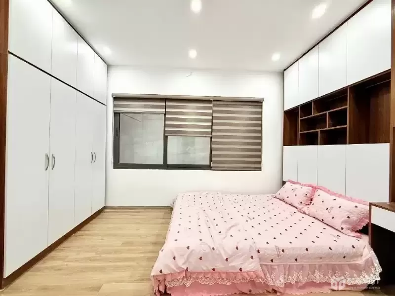 Bán nhà Vương Thừa Vũ, 5T thang Máy, Ô tô, Nở hậu, 44m2, 12.9 tỷ