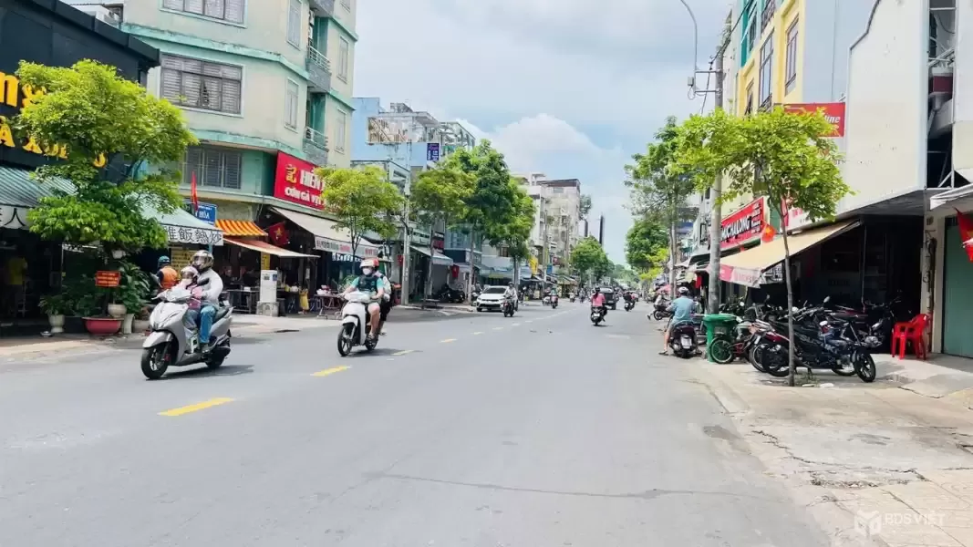 CHDV  Huỳnh Mẫn Đạt - Quận 5 - 5 tầng - 7 Phòng - 41m2 - 9.7 Tỷ