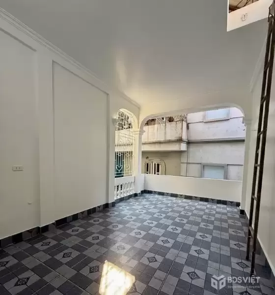 Bán nhà Trường Chinh, Đống Đa, Ngõ thông, Full nội thất xịn sò, 35m2, 9.8tỷ