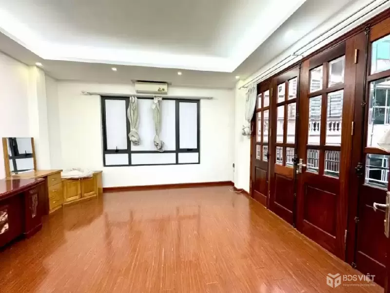 Bán nhà Vương Thừa Vũ, Thanh Xuân, Gara ô tô, Kinh doanh, 38m2, 15.5 tỷ
