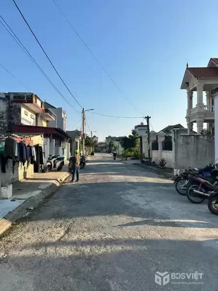 ĐẤT NGÕ 183 TÂN THÀNH – ĐƯỜNG 10M THÔNG BÀN CỜ  GIÁ 2,x TỶ  VỊ TRÍ KINH DOANH  ZALO 0567 222 555