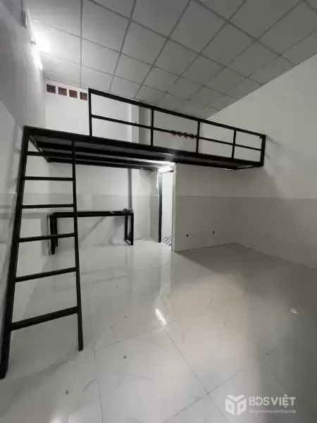 NHÀ HIỀM VUÔNG  GẦN 150M2 , NGAY CHỢ THỦ ĐỨC , DƯƠNG VĂN CAM, LINH TÂY