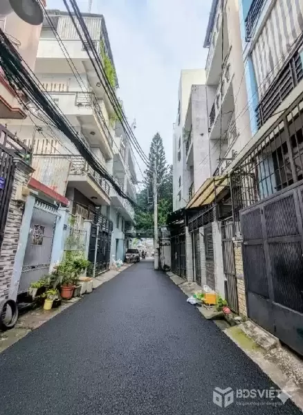 BÁN NHÀ HẺM XE HƠI 701 TRẦN XUÂN SOẠN – P. TÂN HƯNG