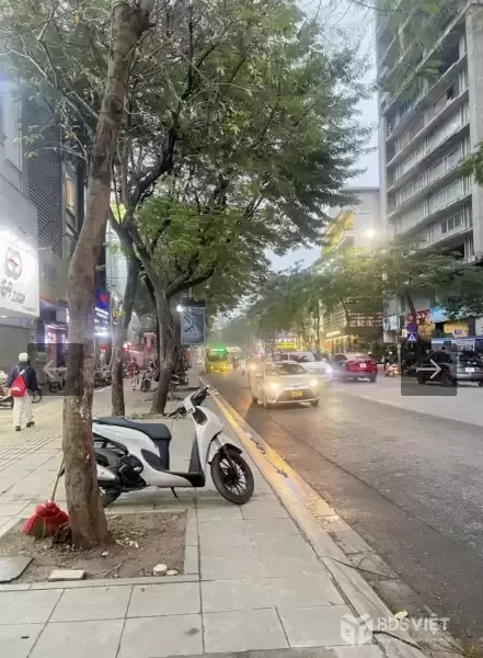 PHỐ Thái Hà ! NHÀ LÔ GÓC 3 THOÁNG ÔTÔ  – NGÕ THÔNG  – 5 TẦNG – GIÁ 18.2 TỶ