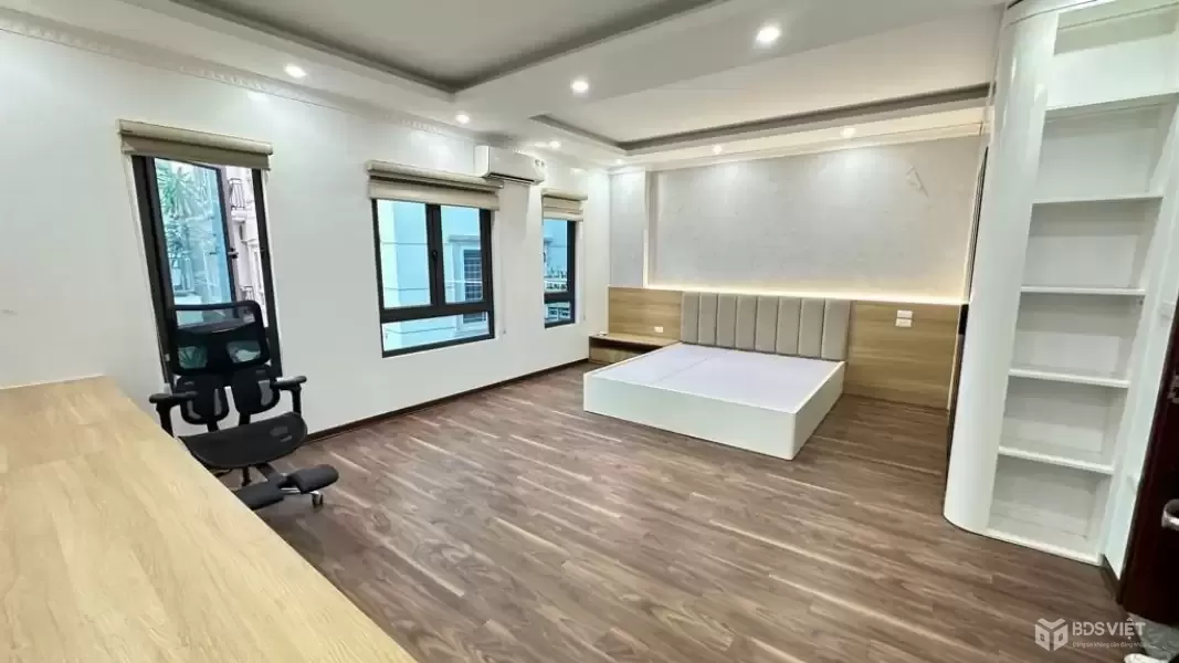 Bán nhà Vũ Tông Phan, Thanh Xuân, Gara Ô tô, Kinh doanh, Thang máy, 48m2, 17.5 tỷ