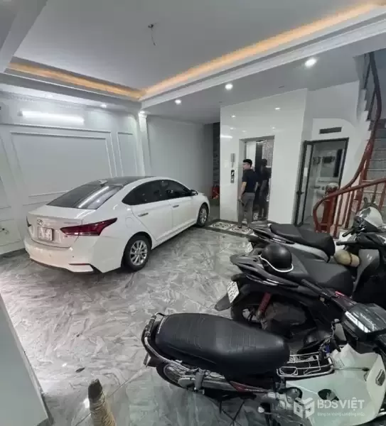 Bán nhà Vũ Tông Phan, Thanh Xuân, Gara Ô tô, Kinh doanh, Thang máy, 48m2, 17.5 tỷ
