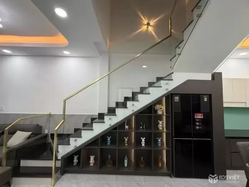 BÁN NHÀ HẺM XE HƠI 160 NGUYỄN VĂN QUỲ