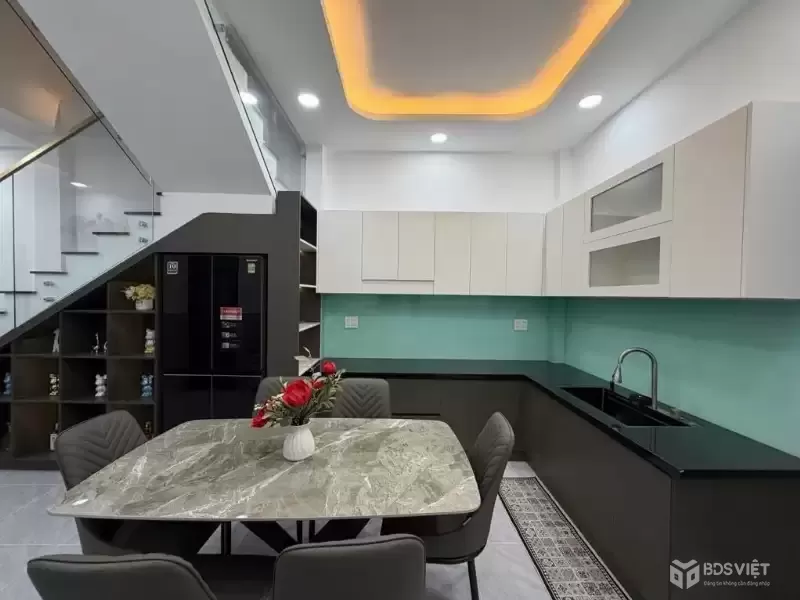 BÁN NHÀ HẺM XE HƠI 160 NGUYỄN VĂN QUỲ