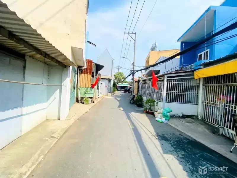 CẦN BÁN 74M2 NHÀ CẤP 4 GẦN ĐH PHẠM NGỌC THẠCH