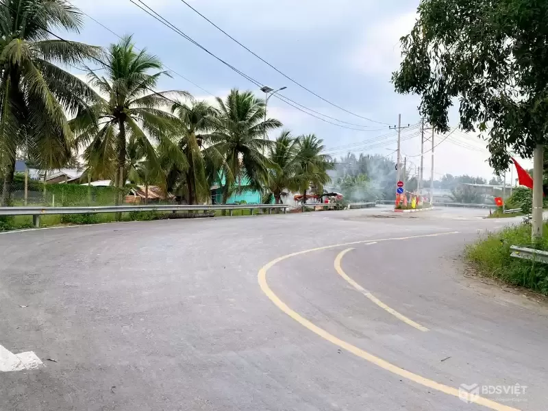 CẦN BÁN 1200M2 ĐẤT THỔ CƯ MT ĐƯỜNG LƯƠNG NGANG