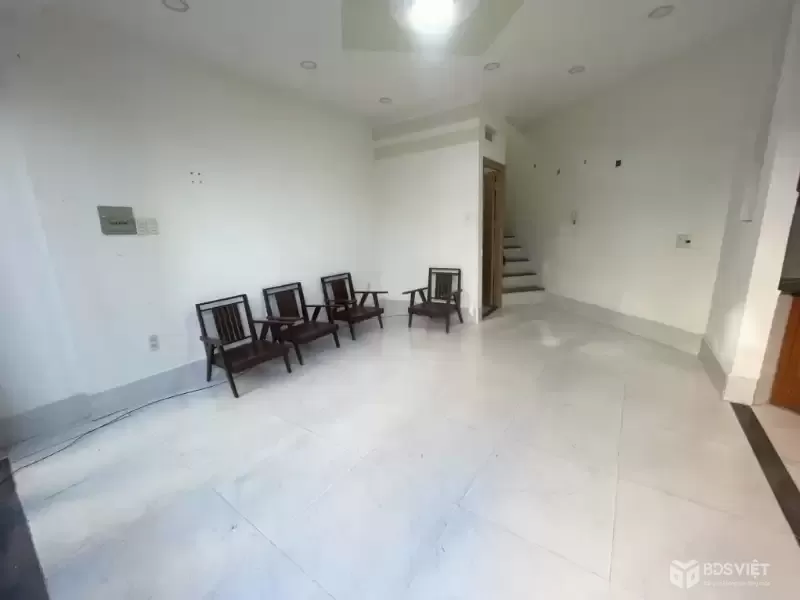 SIÊU HIẾM BIỆT THỰ 3 LẦU - ÔTÔ THÔNG -LÊ THỊ HOA - TAM BÌNH