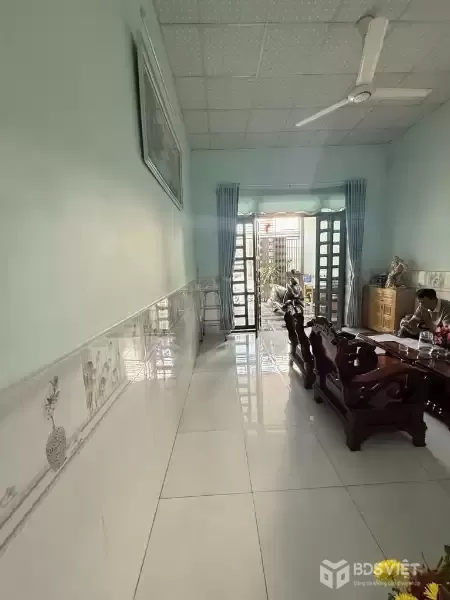 NHÀ ĐẸP NGAY CHỢ LINH XUÂN - ÔTÔ ĐẬU CỬA - THÔNG KHU CHẾ XUẤT LINH TRUNG