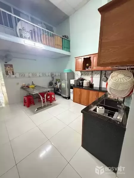 NHÀ ĐẸP NGAY CHỢ LINH XUÂN - ÔTÔ ĐẬU CỬA - THÔNG KHU CHẾ XUẤT LINH TRUNG