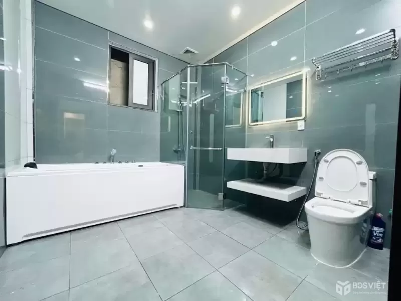 hoa bằng 32m x4 tầng 10,5 tỷ ô tô tránh đỗ cửa,2 thoáng,full nội thất,gần phố