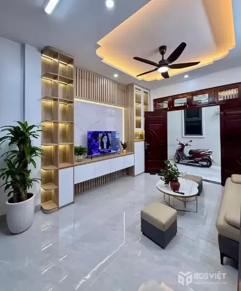 Bán nhà Đại Từ, Hoàng Mai, Ô tô, Lô góc, full nội thất, DTSD 36m2 x 5 tầng, 8.3 tỷ