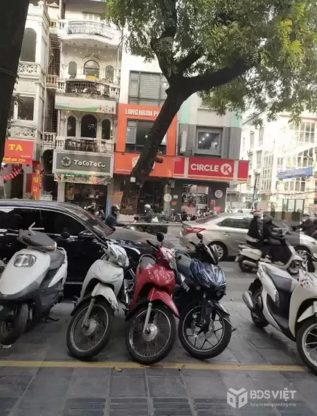 ???? 36M² – 5 TẦNG – THANG MÁY – MẶT TIỀN 5.7M
DÀNH CHO A/C ĐANG TÌM NHÀ PHỐ Lò Đúc – GIÁ 11.9 TỶ.