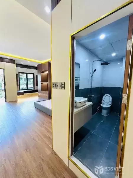 Bán nhà 3 tầng Tôn Thất Dương Kỵ, 100m2, đường 7m5, giá 8.8 tỷ Hoà Xuân