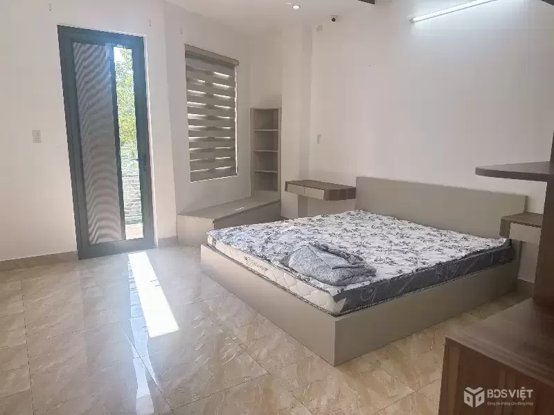 Bán nhà 3 tầng mặt tiền Yên Khê 2, gần lô góc, gần 80m2, kinh doanh tốt