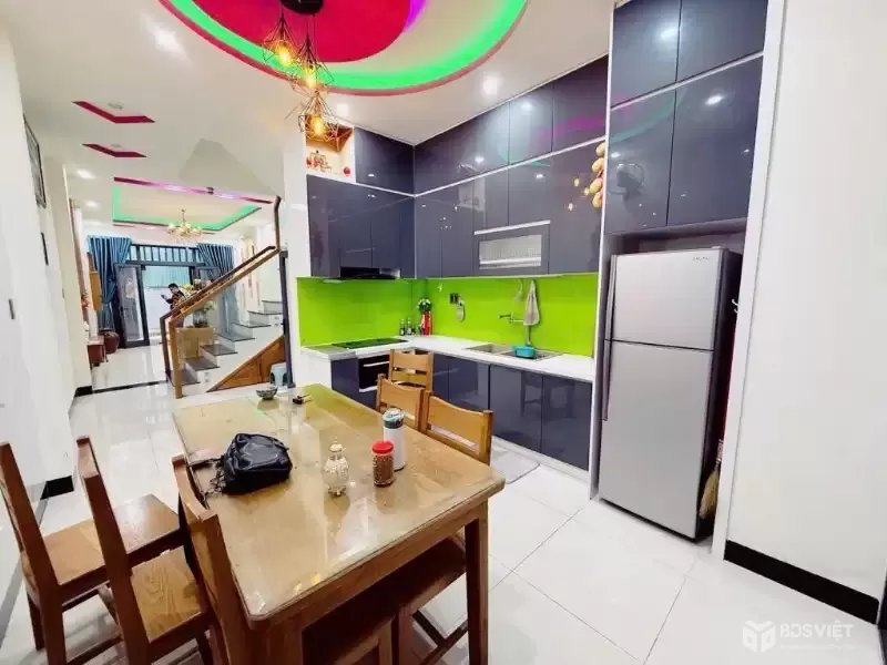 ???? Nhà 3 tầng kiên cố trung tâm Hải Châu – Kiệt Núi Thành - Nhà Đẹp Kiên Cố - Ở Ngay.