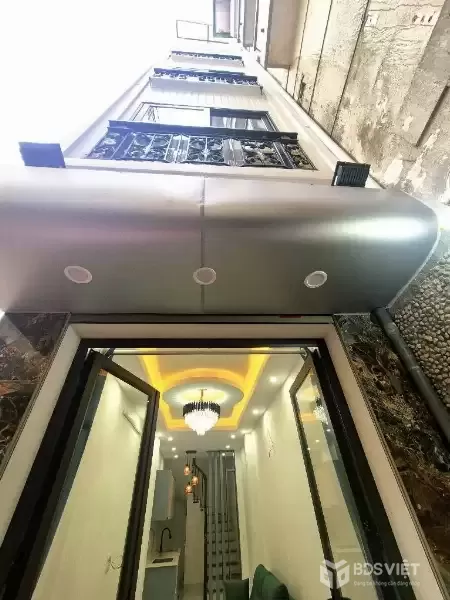 Bán nhà Tôn Thất Tùng, Đống Đa, xây  mới full nội thất, gần ô tô, 32m2, 7.15 tỷ