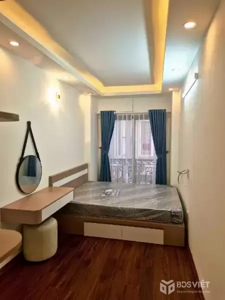 Bán nhà Tôn Thất Tùng, Đống Đa, xây  mới full nội thất, gần ô tô, 32m2, 7.15 tỷ