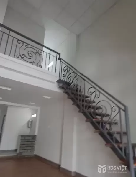 CHỦ NGỘP BÁN  NHÀ DT KHỦNG  140M2
NGAY GA METRO-  NGÃ 4 BÌNH THÁI - P TRƯỜNG THỌ