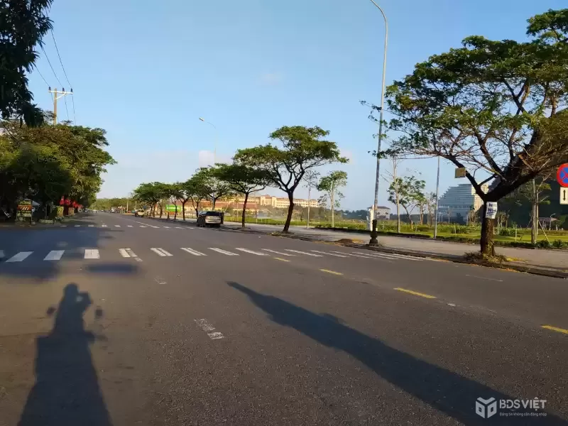 TUYỆT PHẨM ĐẤT BIỂN ĐÀ NẴNG - PHẠM HỮU NHẬT – ĐƯỜNG 15M, VỈA HÈ 9M – SÁT BIỂN, NÚI.