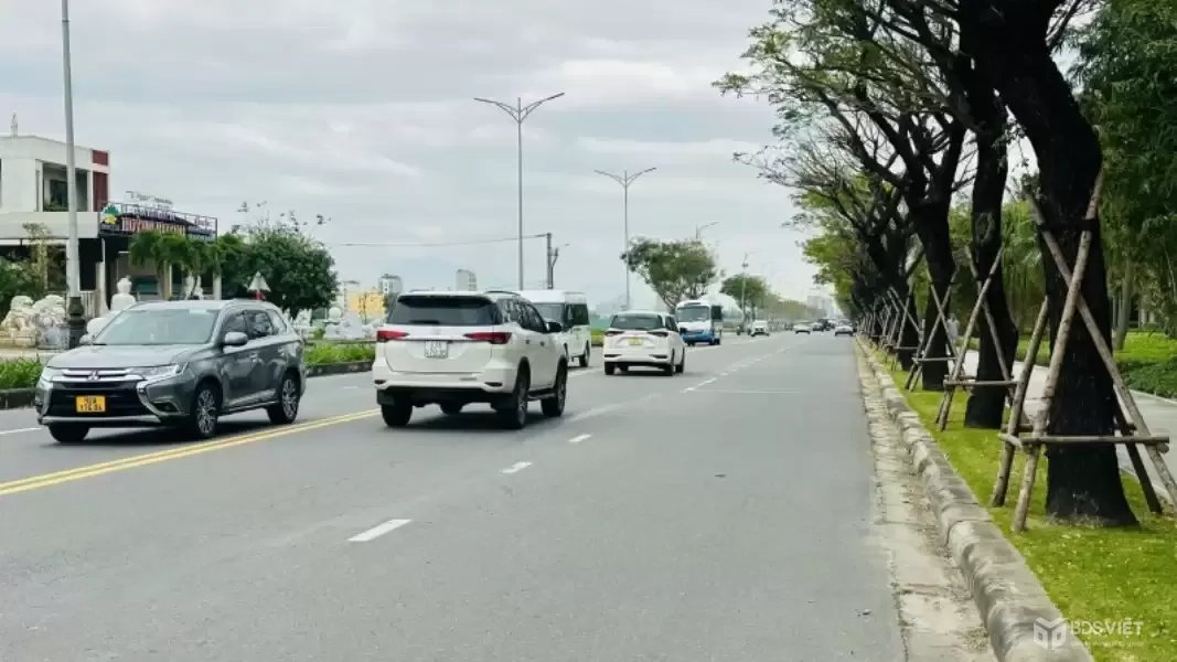 TUYỆT PHẨM ĐẤT BIỂN ĐÀ NẴNG - PHẠM HỮU NHẬT – ĐƯỜNG 15M, VỈA HÈ 9M – SÁT BIỂN, NÚI.