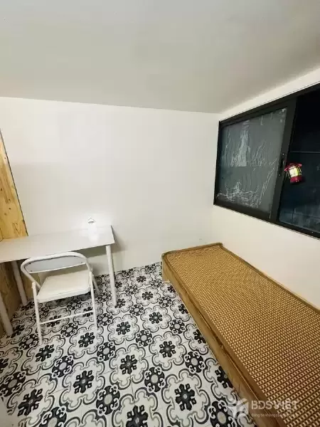 Bán Nhà Tây Sơn. Đống Đa. 7 Tầng Thang Máy. Lô Góc. Ô Tô. DT 57m2. MT 4m. Giá 20.9 Tỷ