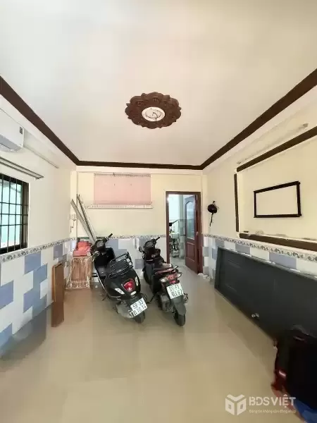 Gấp bán nhà Võ Văn Tần - Quận 3 - sát HXH - 44m2 - 5 tầng - Hoàn công - 8.5 Tỷ