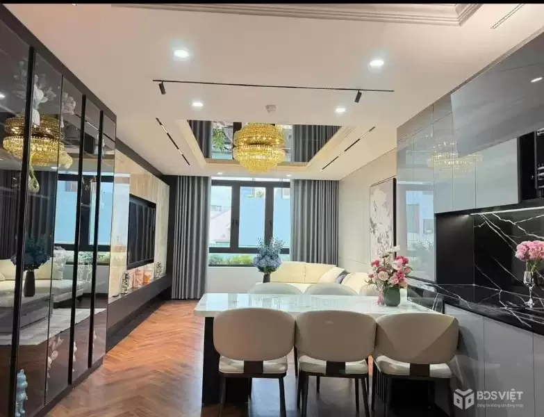 HÀNG HIẾM PHÂN LÔ Ô TÔ TRÁNH – 34M² – 4 TẦNG
NẰM PHỐ TÂY SƠN – GIÁ 10.9 TỶ – DỄ SANG TAY