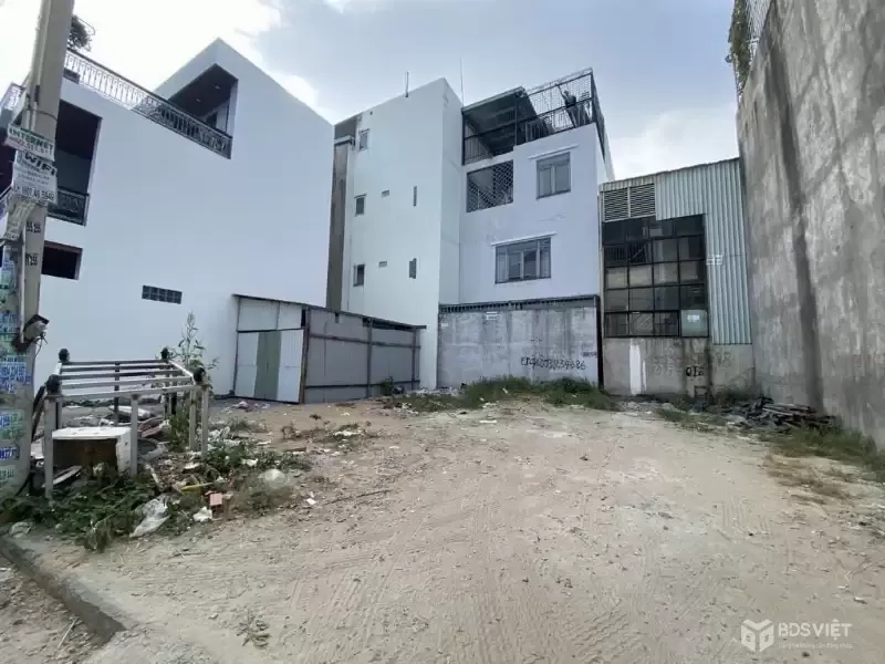 HIẾM CHỦ NGỘP BÁN ĐẤT HẺM XE TẢI PHẠM VĂN ĐỒNG - F LINH TÂY