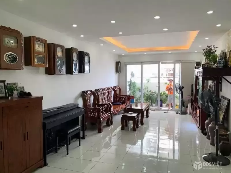 chung cư học viện quốc phòng xuân la 137m 3 ngủ 2 wc 11,95 tỷ-lô góc