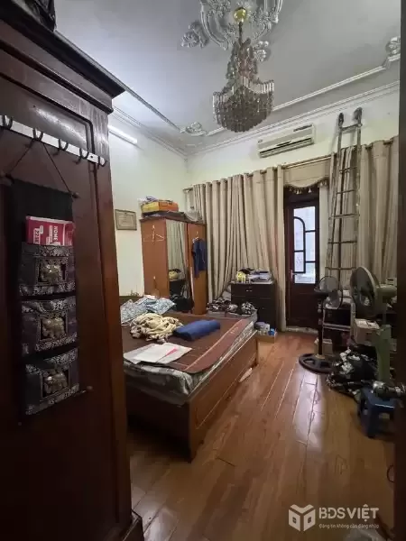 Bán Nhà Mặt Phố Nguyễn Chí Thanh. Đống Đa. Thang Máy. Ô Tô. Vỉa Hè. DT 112m2. Giá 67.5 Tỷ.