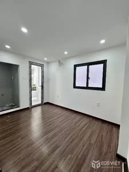 Bán nhà HXH Thành Thái Quận 10 cách 10m, 5 Tầng nhà mới, 50m ra mặt tiền, giá nhỉnh 3 tỷ