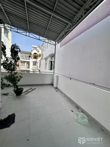 Bán nhà HXH Thành Thái Quận 10 cách 10m, 5 Tầng nhà mới, 50m ra mặt tiền, giá nhỉnh 3 tỷ