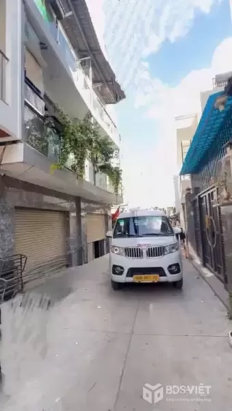 Chủ ngộp giảm sâu gần nửa tỷ Nhà hẻm Bùi Văn Ba, hẻm thẳng xe 7 chỗ tới nhà– chào chỉ 4,9 TỶ (TL)