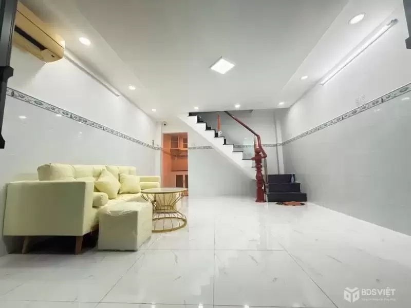 Chủ ngộp giảm sâu gần nửa tỷ Nhà hẻm Bùi Văn Ba, hẻm thẳng xe 7 chỗ tới nhà– chào chỉ 4,9 TỶ (TL)