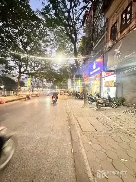 Bán Nhà Mặt Phố Vũ Tông Phan. Thanh Xuân. Ô Tô. Vỉa Hè. DT 82m2. 6 Tầng. Giá 44.6 Tỷ