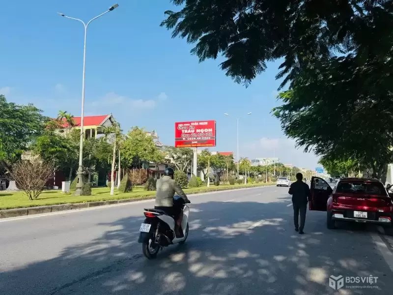 Mặt đường 353 Phạm Văn Đồng – Tân Thành  Ngang 6m, vị trí kinh doanh sầm uất  ZALO 0567 222 555