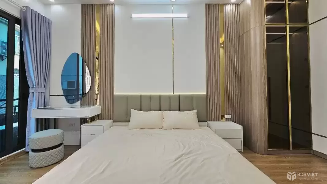 Bán nhà Hoàng Văn Thái, Phân lô, gần phố, nở hậu, 5T thang máy, 36m2, 10.8 tỷ