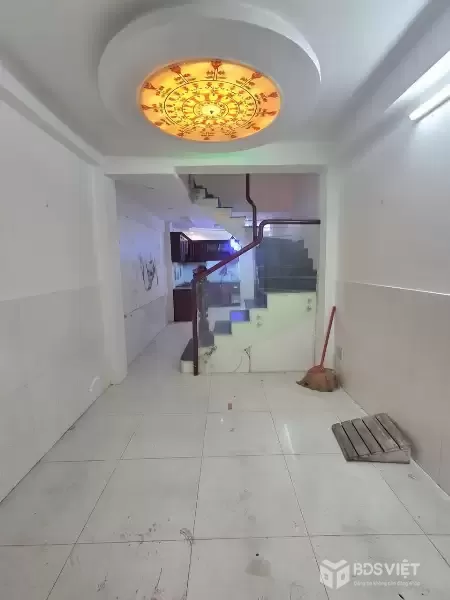 Gấp bán nhà CMT8- Quận 10 - 5 tâng - 7PN - 39m2 - Giá 7.8 tỷ